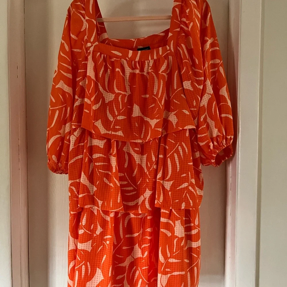 Who What Wear Orange Printed Tiered Dress with Balloon Sleeve SZ. L - Picture 2 of 6